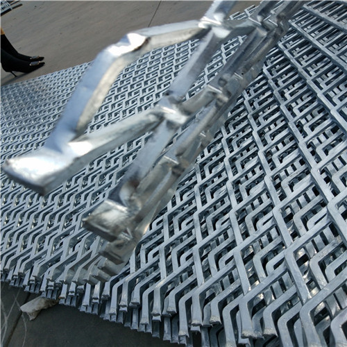 熱鍍鋅碳鋼板網(wǎng) (3).jpg