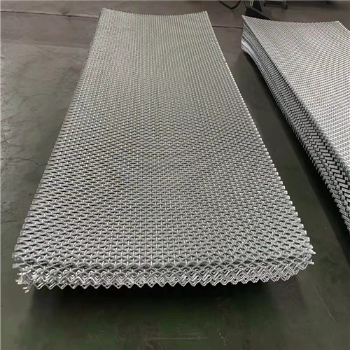 1668663827922090614.jpg 礦用碳鋼板網(wǎng).jpg