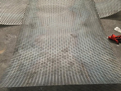 壓平鋼板網(wǎng)